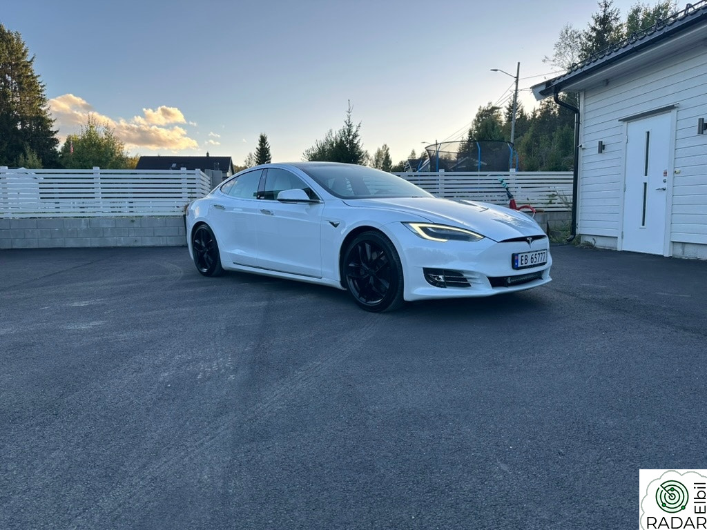 TESLA Model S Long Range