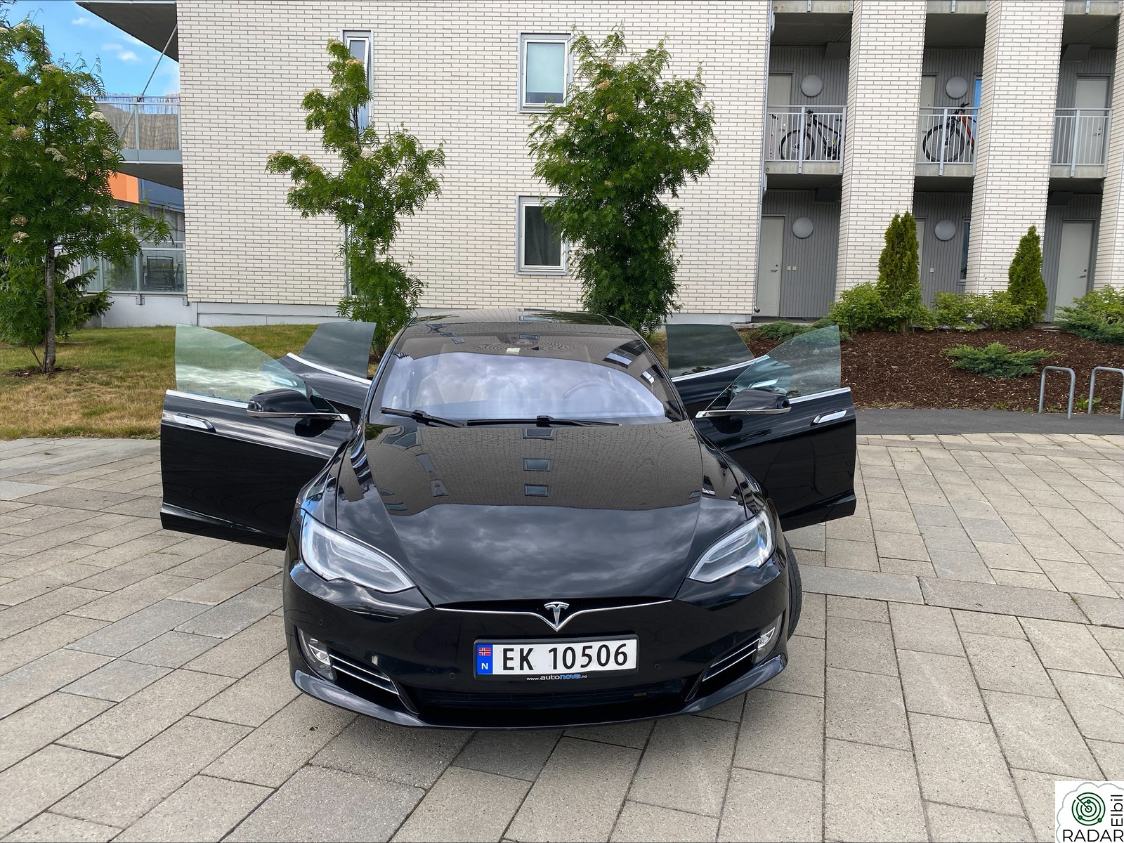 TESLA MOTORS Model S 70D