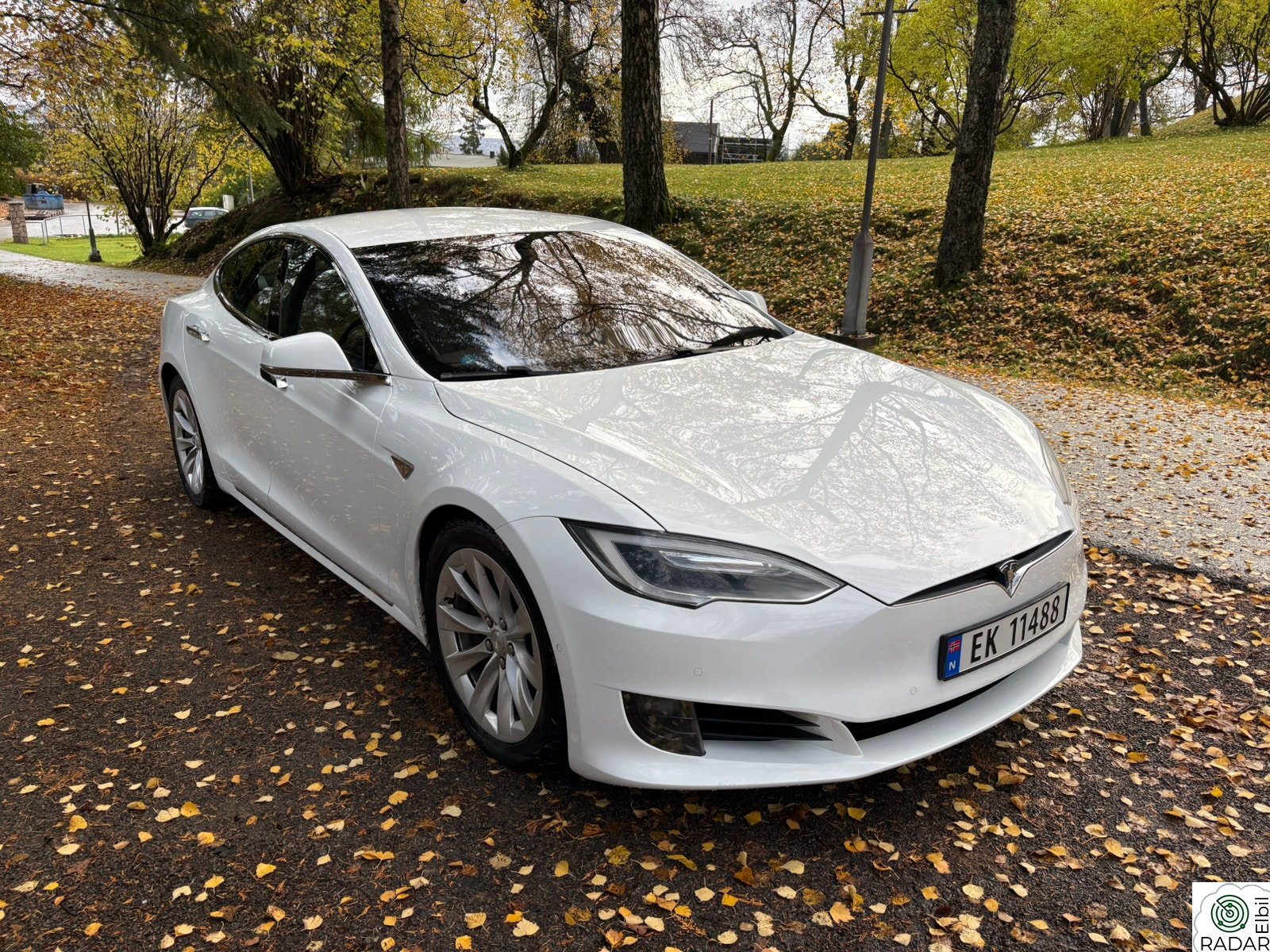 TESLA MOTORS Model S 75D