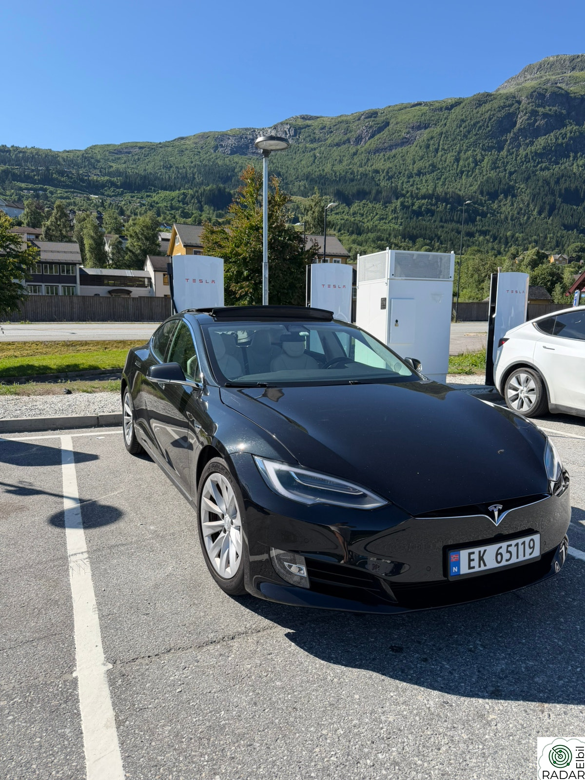 TESLA Model S 75D 4WD