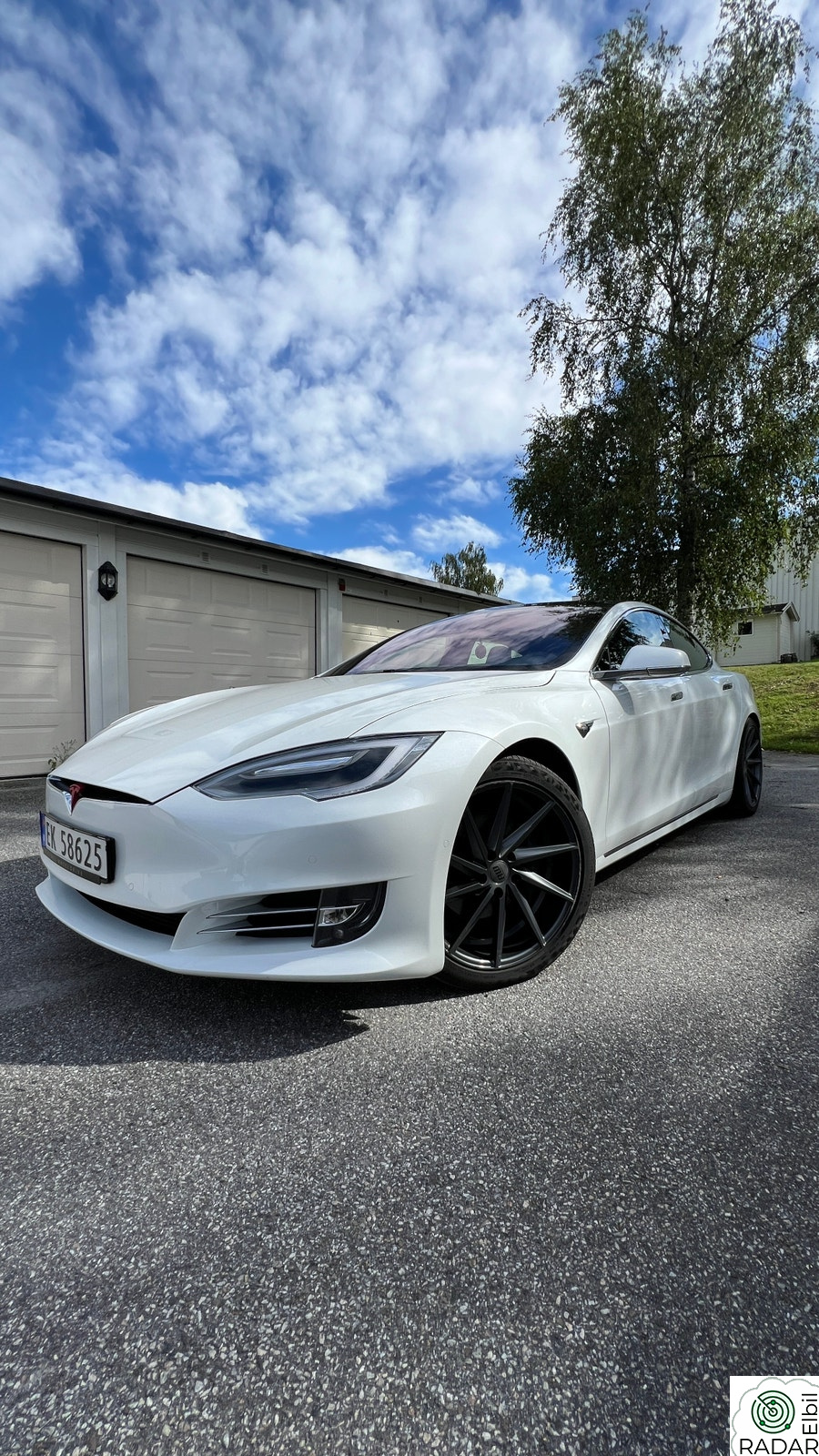 TESLA Model S 75D 4WD