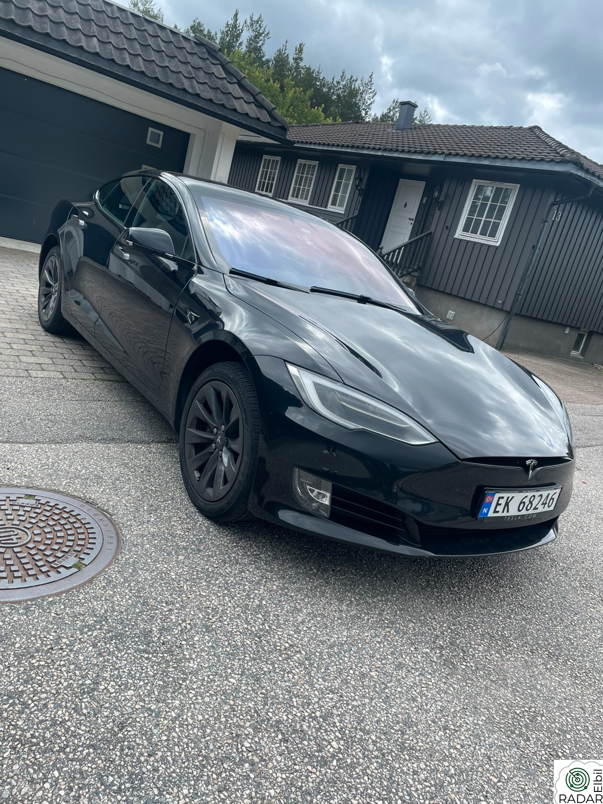 TESLA Model S 75D 4WD