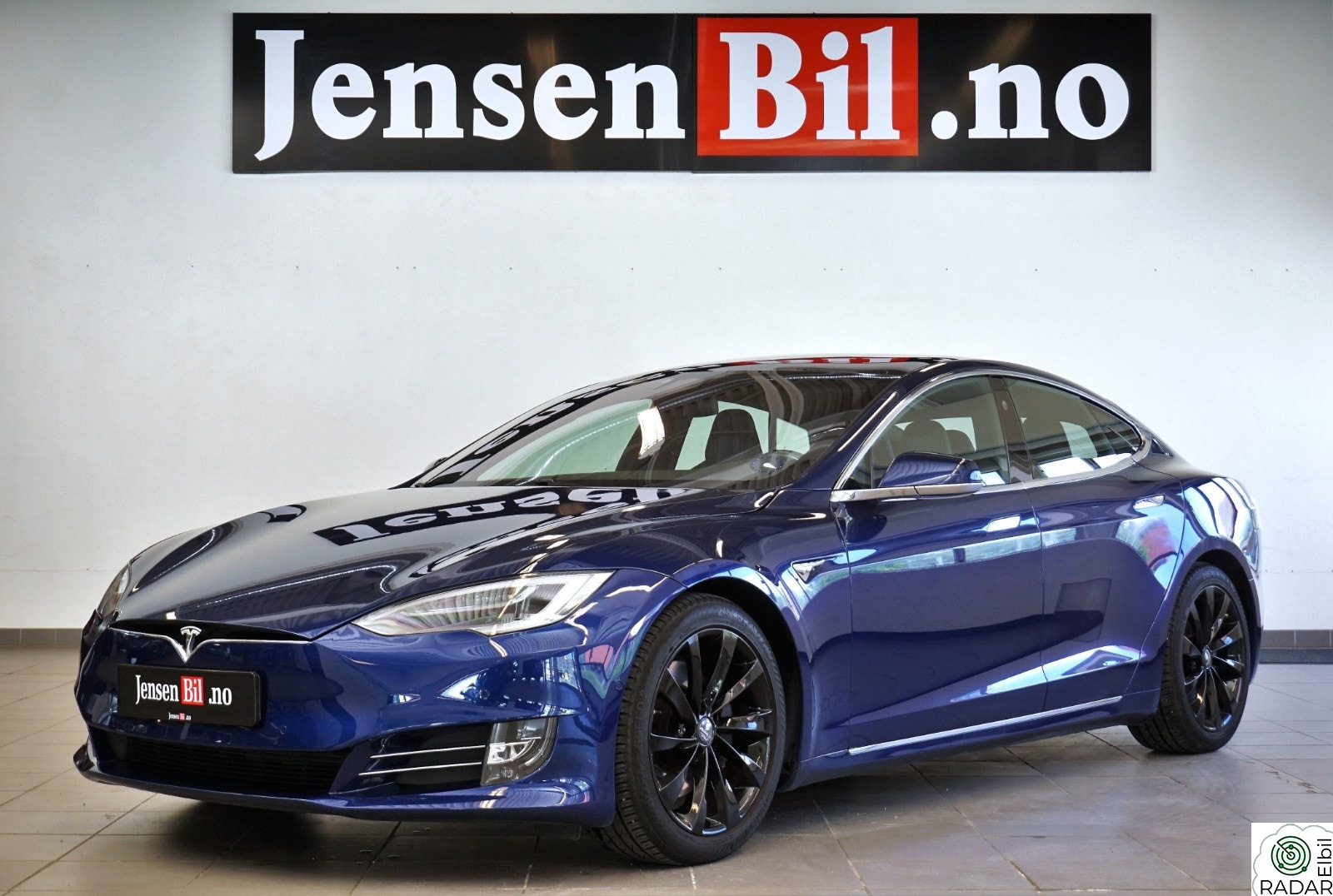 TESLA Model S 75D 4WD / Luftfjæring / Homelink / Glasstak ++