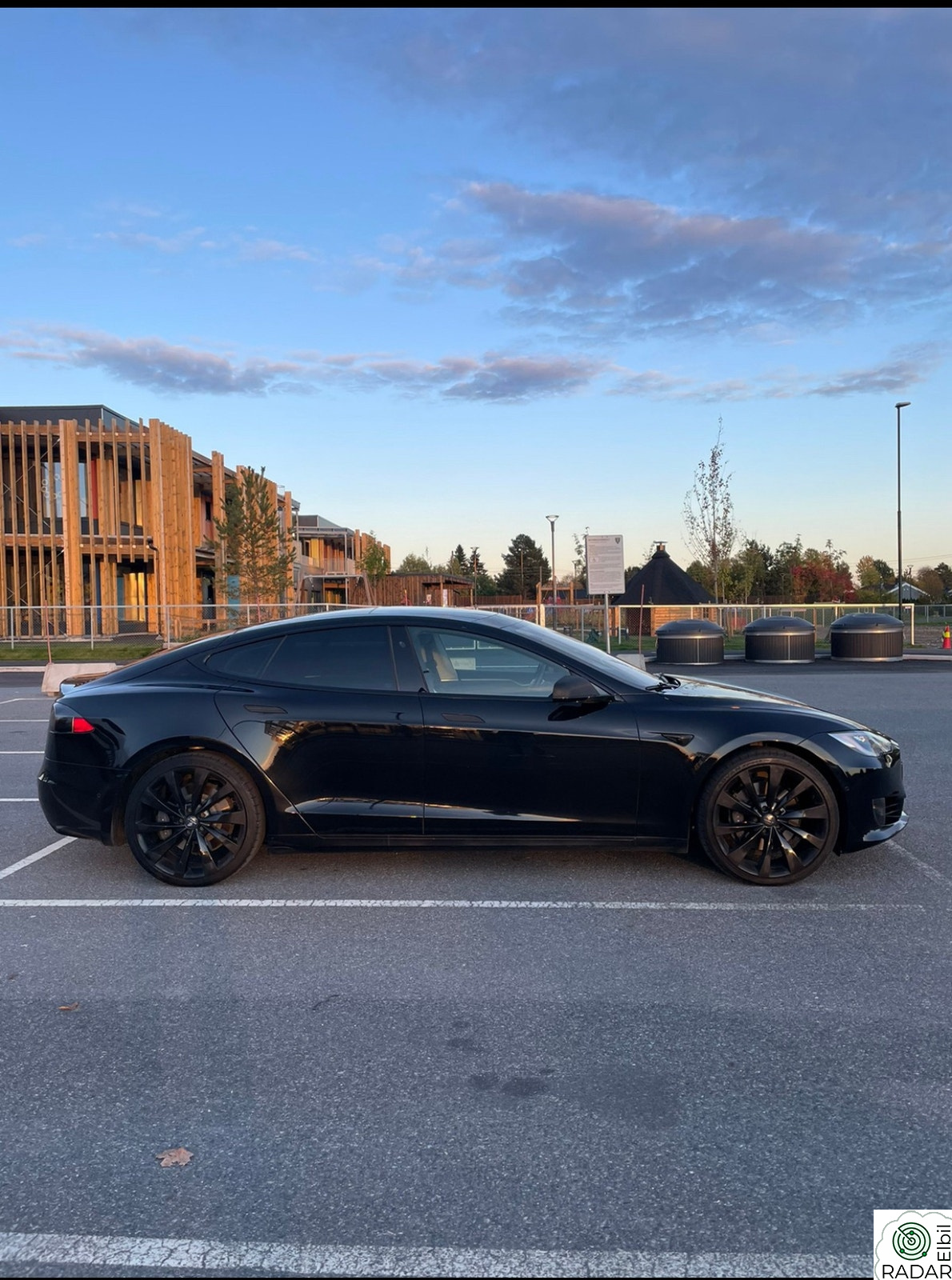 TESLA Model S 75D 4WD