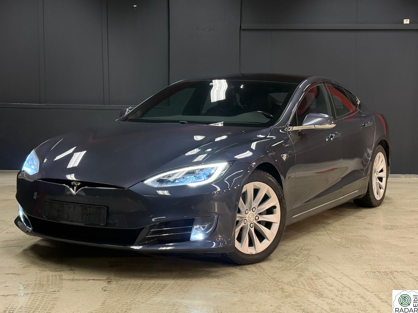 TESLA Model S 75D 4WD