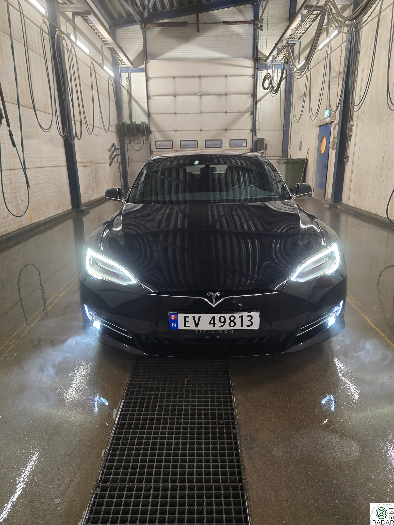 TESLA Model S 75D 4WD