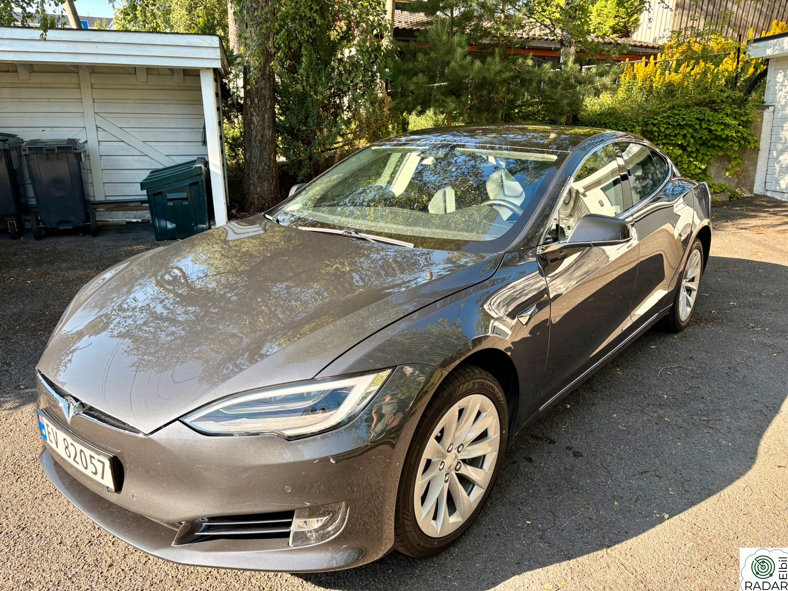 TESLA Model S 75D 4WD