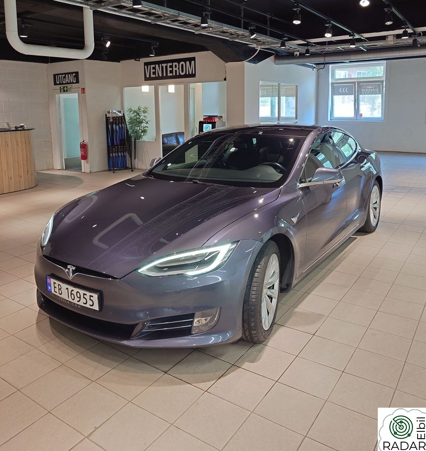 TESLA Model S Long Range