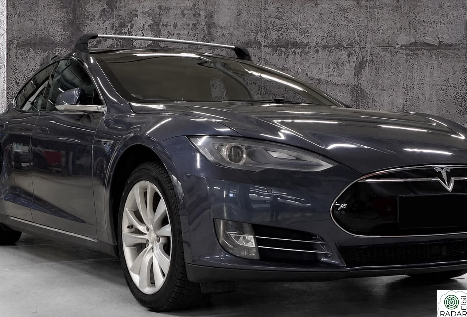 TESLA MOTORS Model S 90D