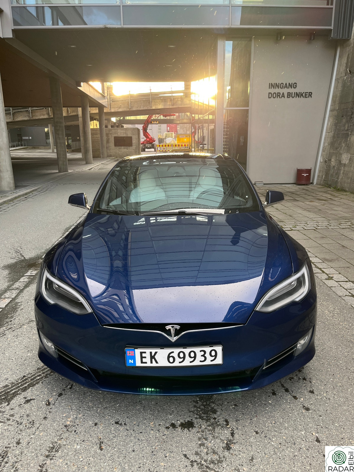 TESLA Model S 100D 4WD