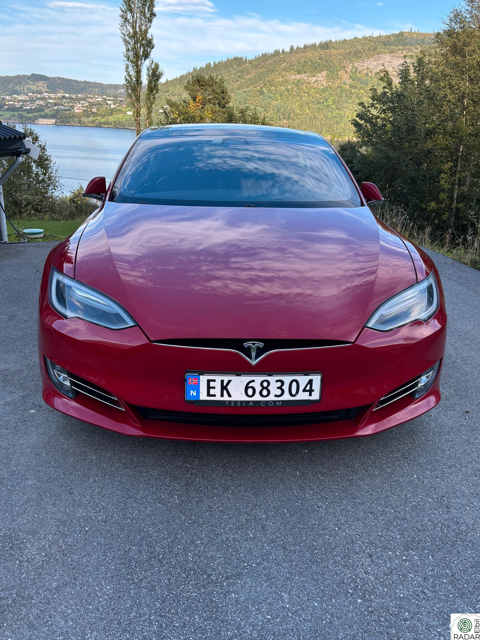 TESLA Model S 75D 4WD