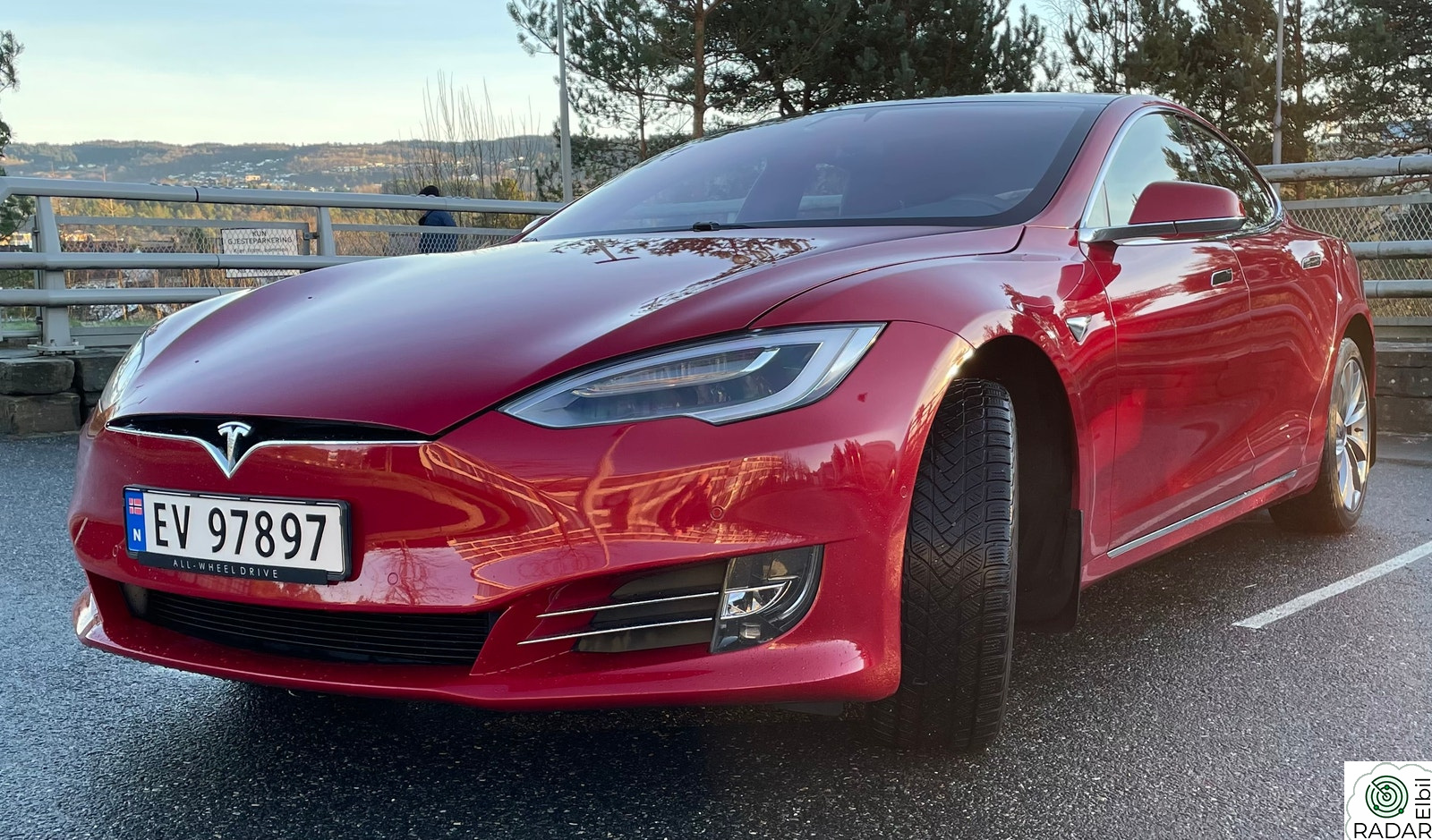 TESLA Model S 100D, Long Range, Lav KM, Premium interiør og velholdt!