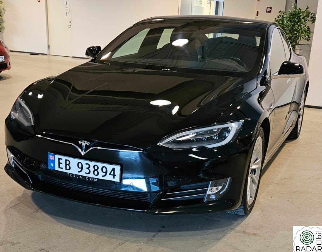 TESLA Model S Long Range