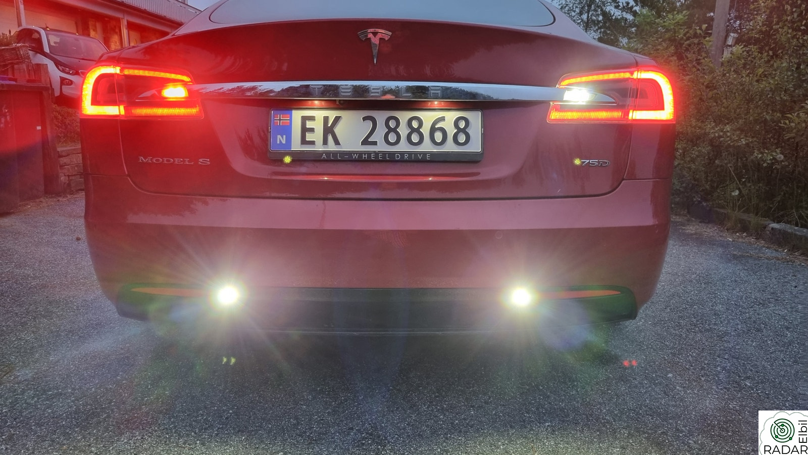 TESLA MOTORS Model S 75D 4WD