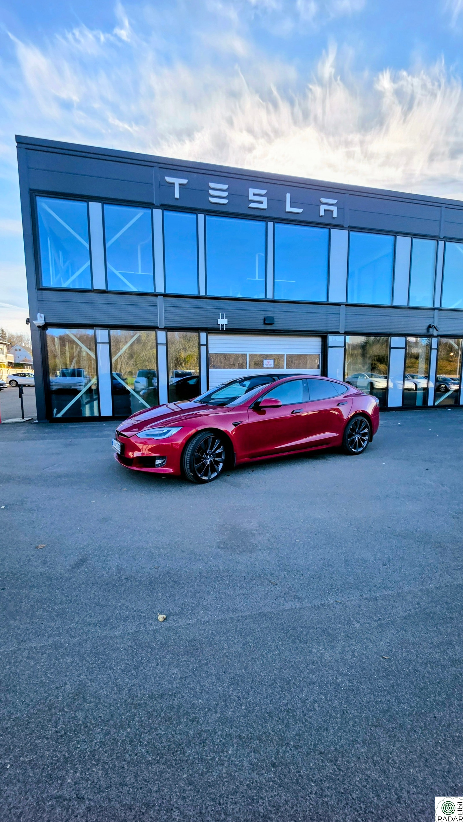 TESLA Model S 75D 4WD
