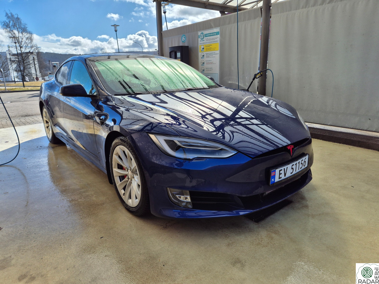 TESLA Model S S75D, FSD betalt, HW3, MCU2, Helskinn.