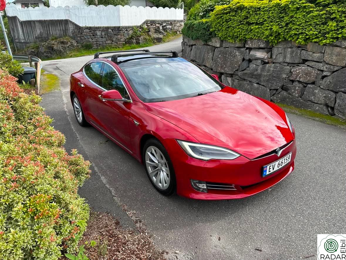 TESLA Model S 75D 4WD
