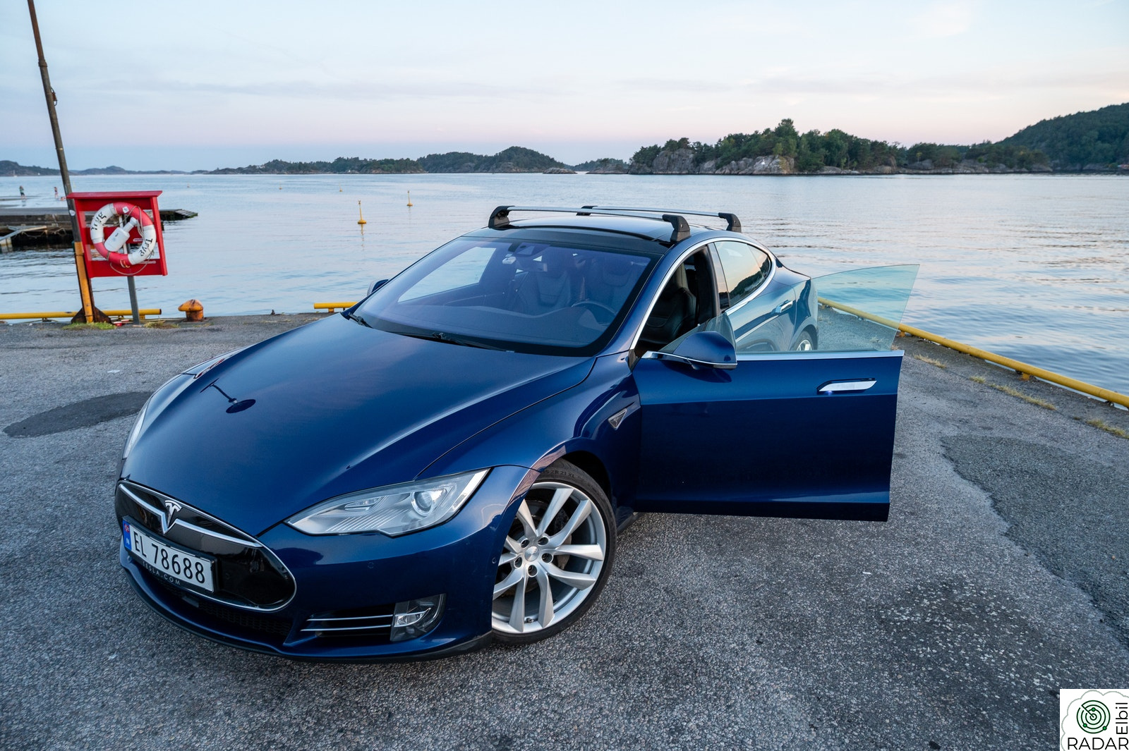 TESLA MOTORS Model S 70D