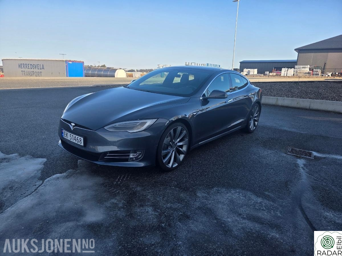TESLA MOTORS Model S 90D AWD Autopilot 2.0 Summon Vinterpakke Luftfjæring So