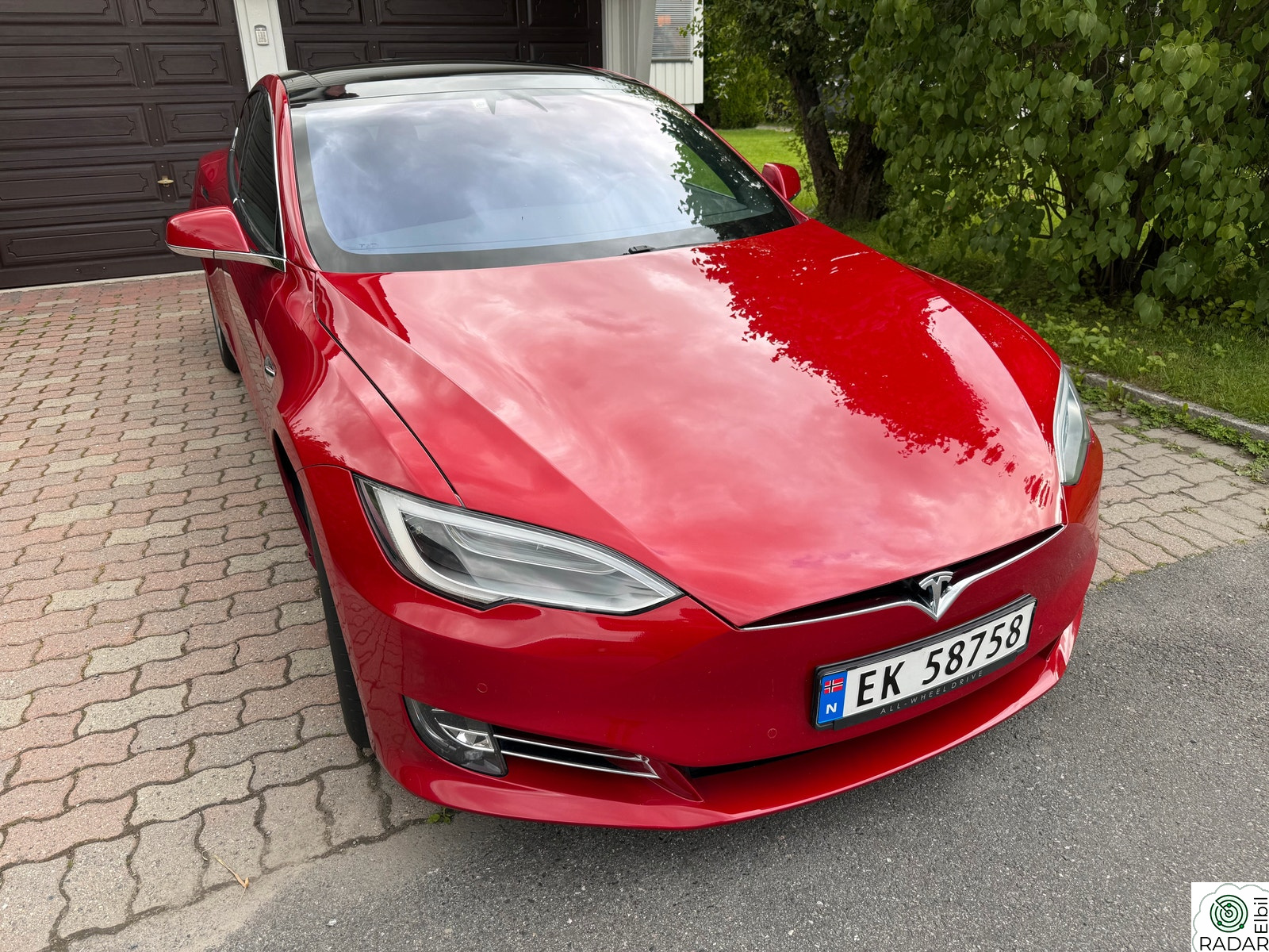 TESLA Model S 75D 4WD