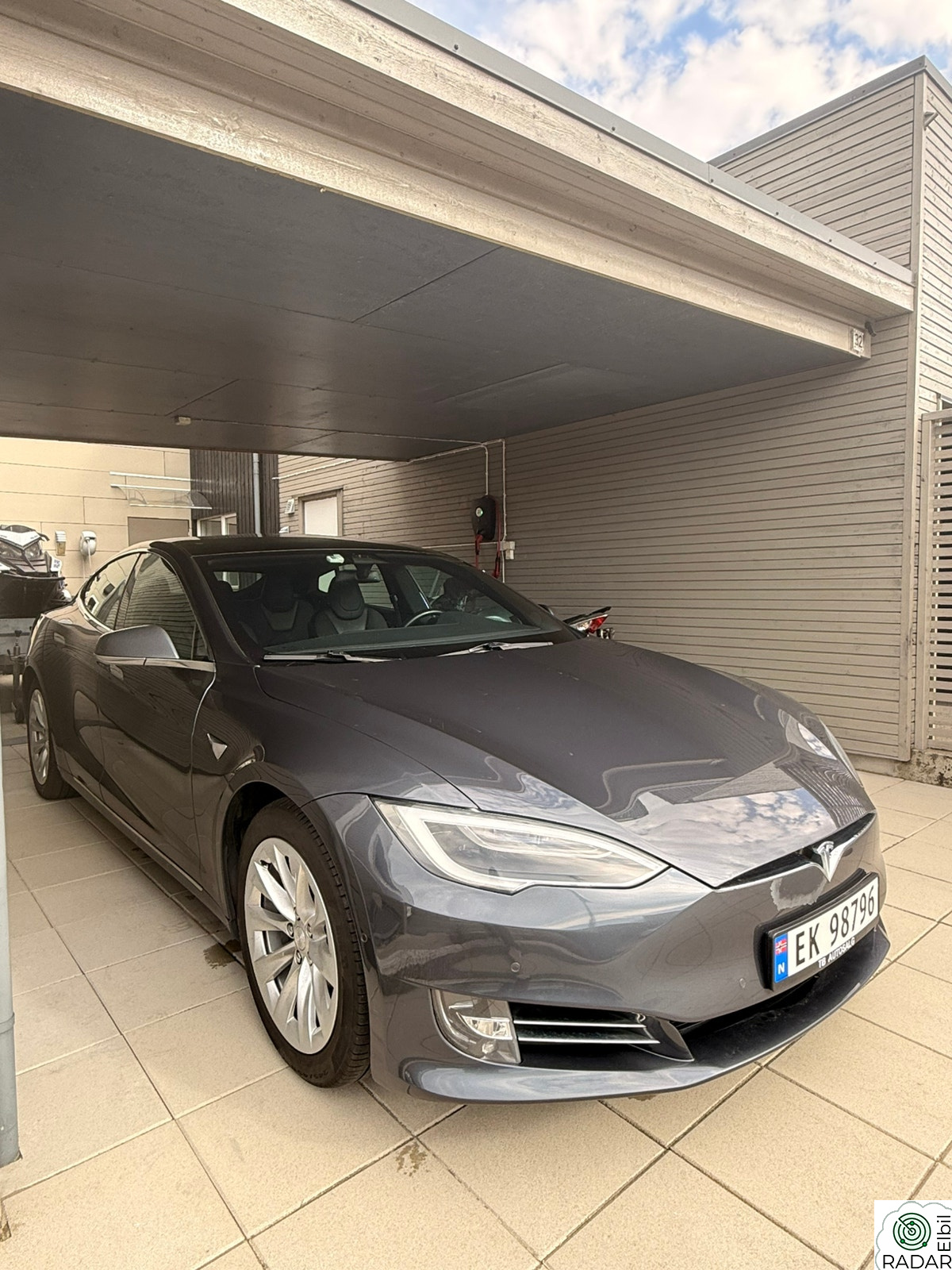 TESLA Model S 75D 4WD