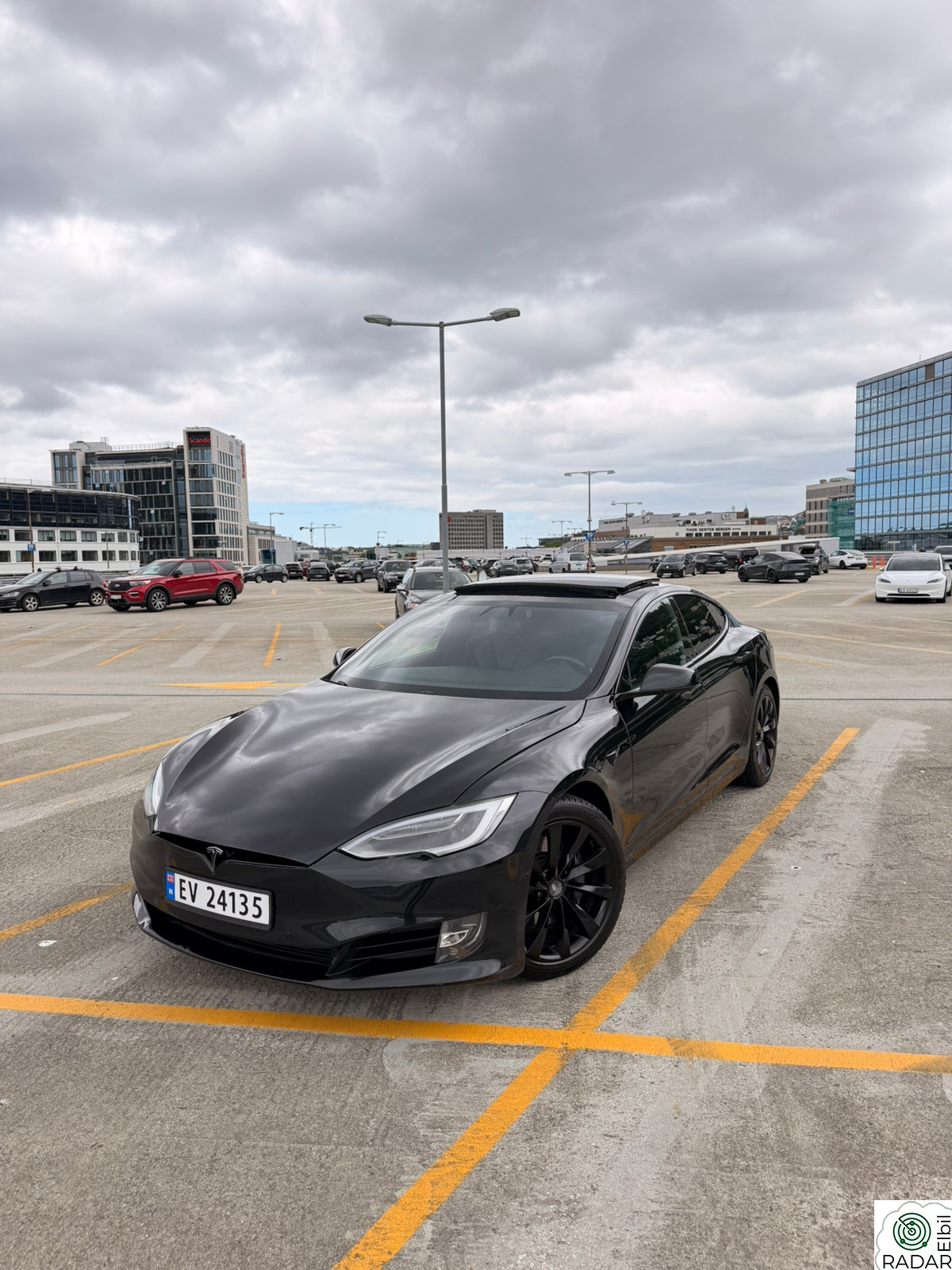 TESLA Model S 100D/4X4/HELSKINN/R KAM/DAB+/MCU2/NY EU