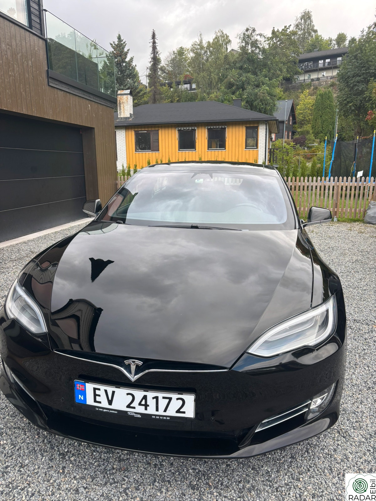 TESLA Model S 75D 4WD Premium oppgradering og interiør