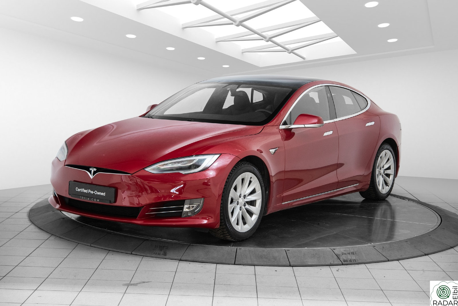 TESLA Model S Long Range