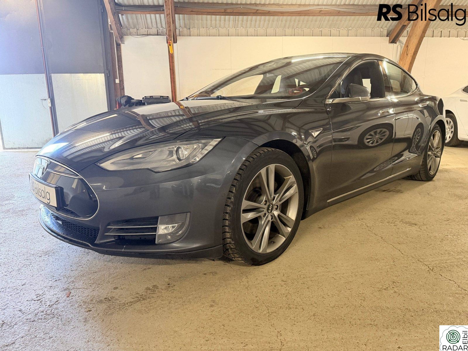 TESLA MOTORS Model S 85D/LAV KM/HELSKINN/AWD/RATTVARME/1 EIER