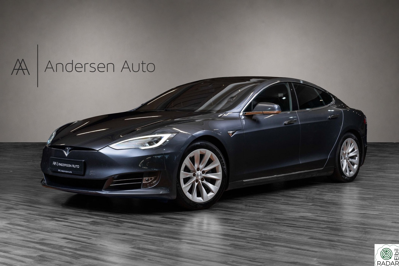 TESLA Model S 75D - EAP - Skinn - Soltak - CCS - Luft ++