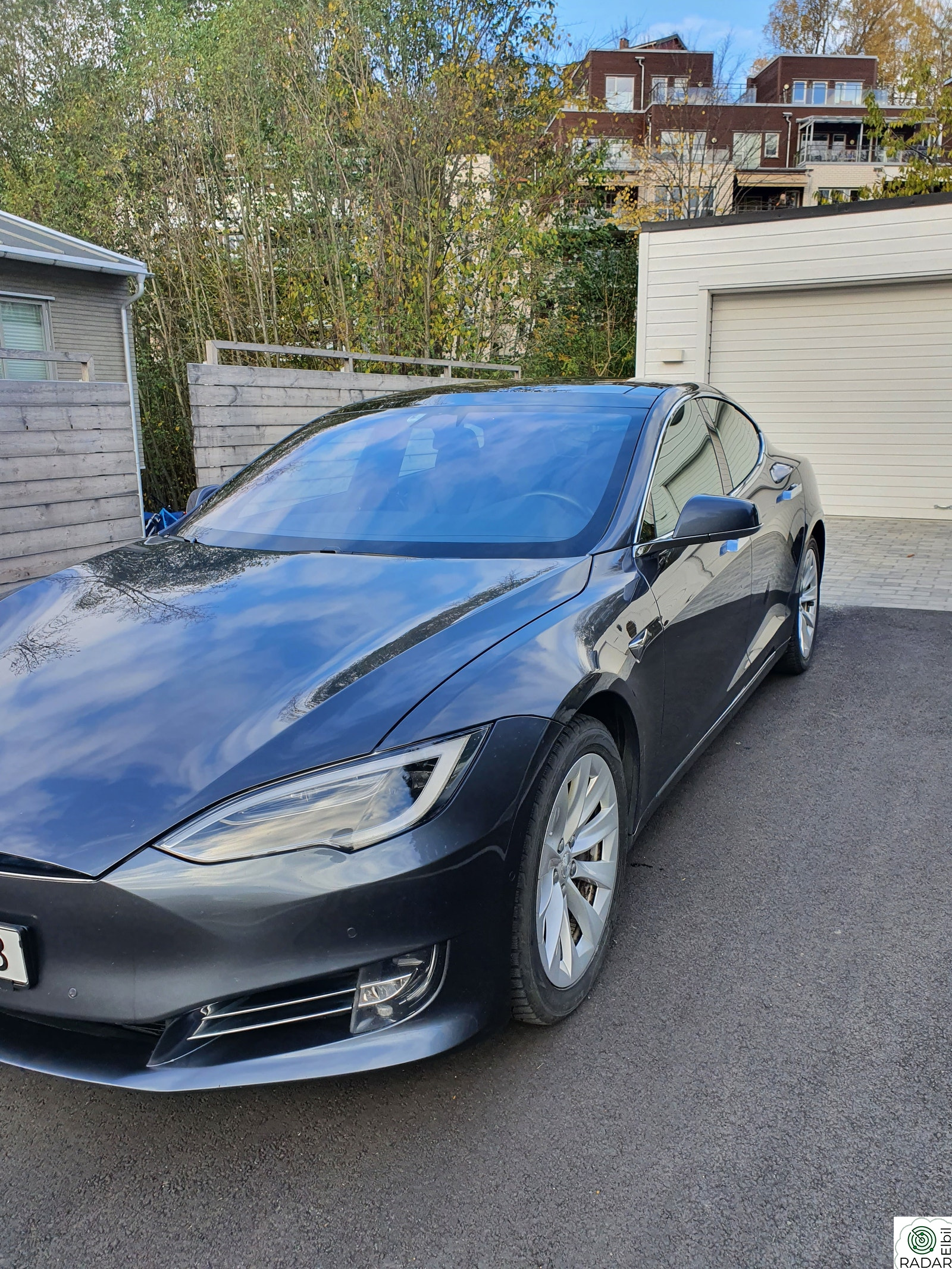 TESLA Model S 75D 4WD