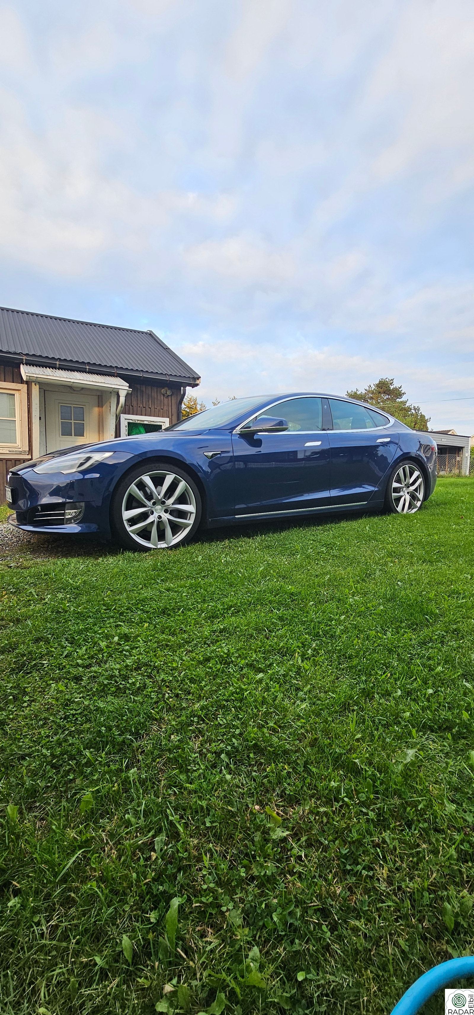 TESLA Model S 75D 4WD