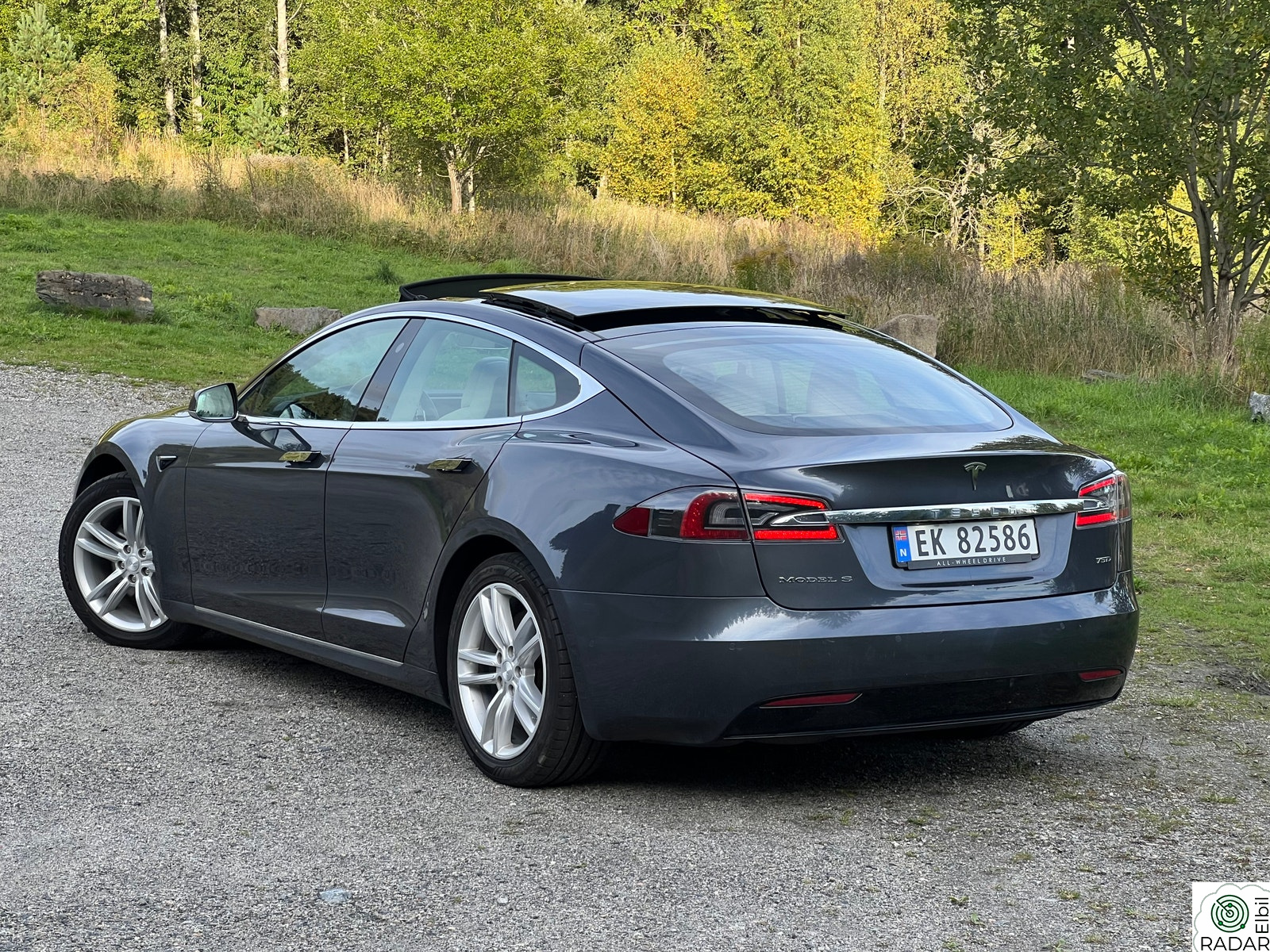 TESLA Model S 75D 4WD