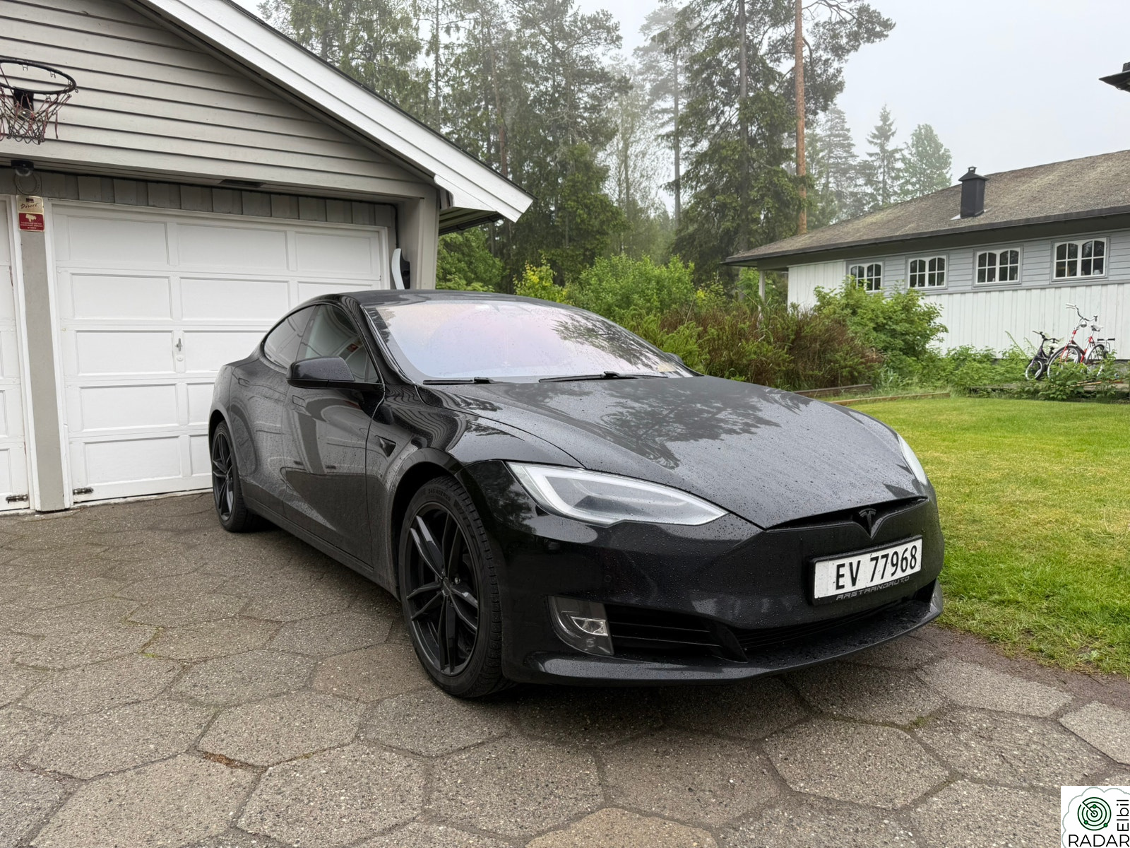 TESLA Model S 75D 4WD