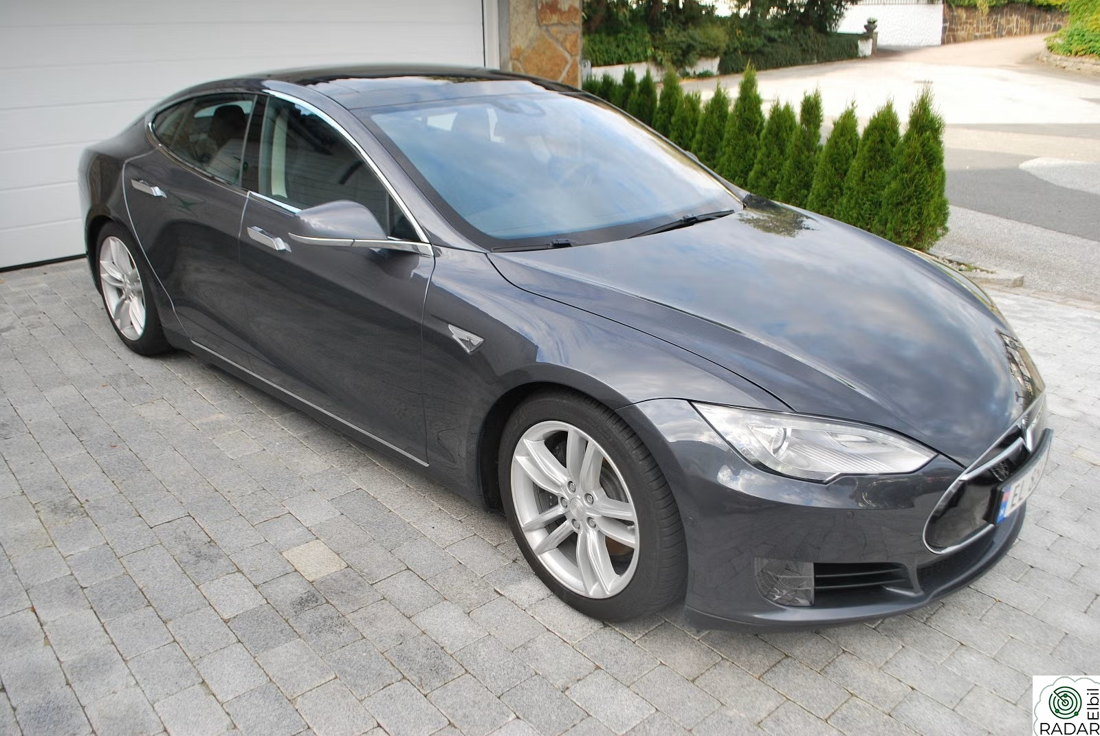 TESLA MOTORS Model S 70D. Gratis lading. Godt vedlikeholdt og utstyrt