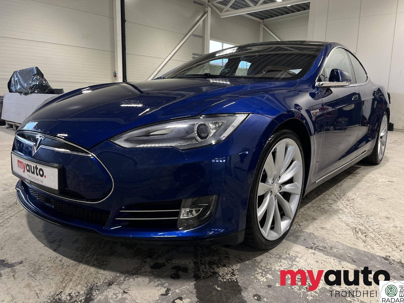 TESLA MOTORS Model S 85D CCS/FRI SUPERLADING/PANORAMA/SOLTAK/LUFT+++