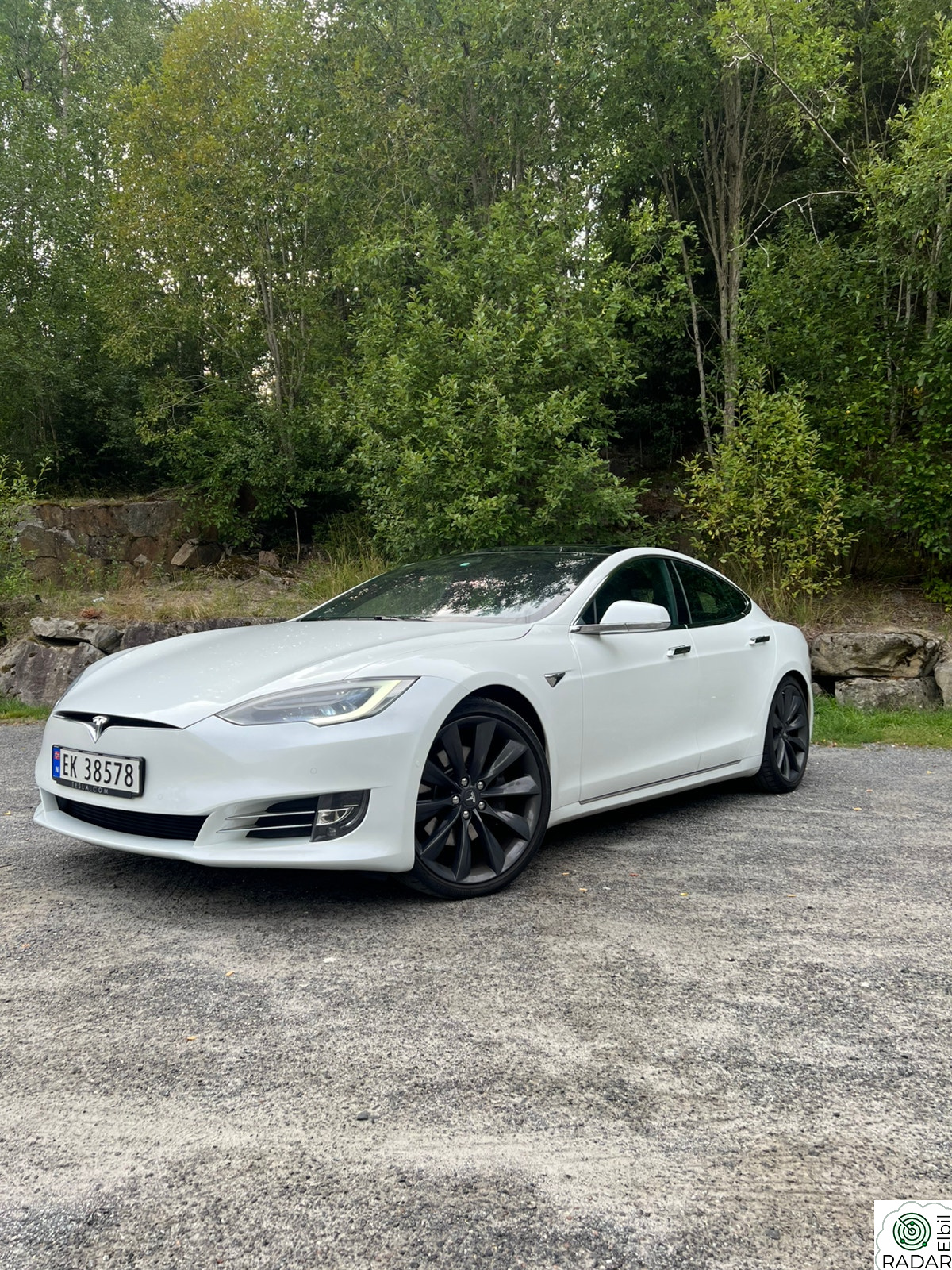 TESLA MOTORS Model S Gratis lading / HI-FI / V-pakke / Påkostet