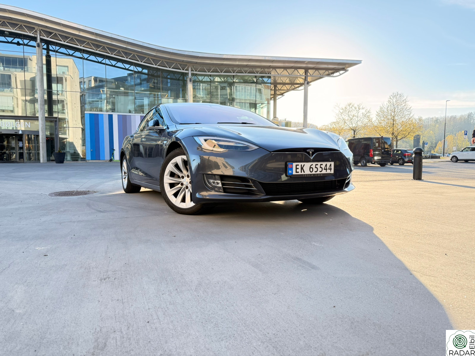 TESLA Model S 75D 4WD