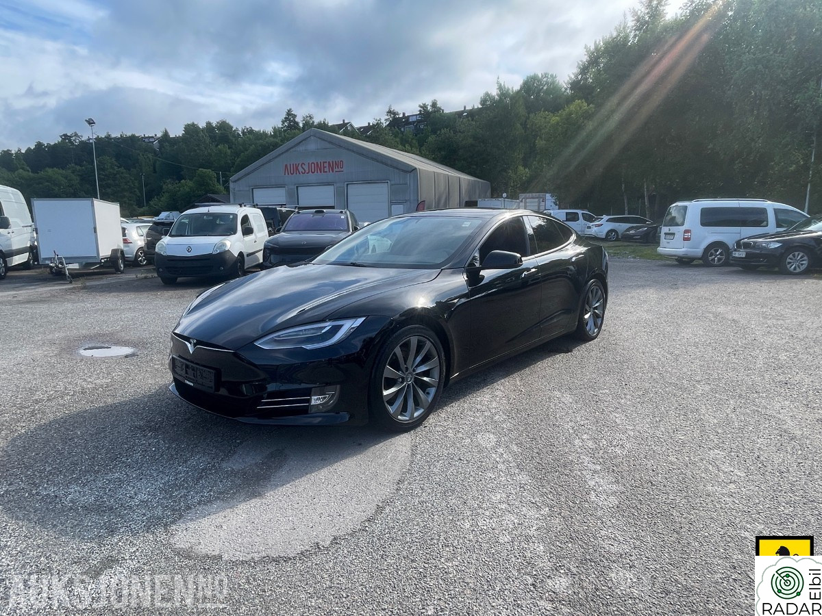 TESLA Model S 75D AWD LUFT AUTOPILOT NAVI LED KAMERA FJERNLYSASSISTEN