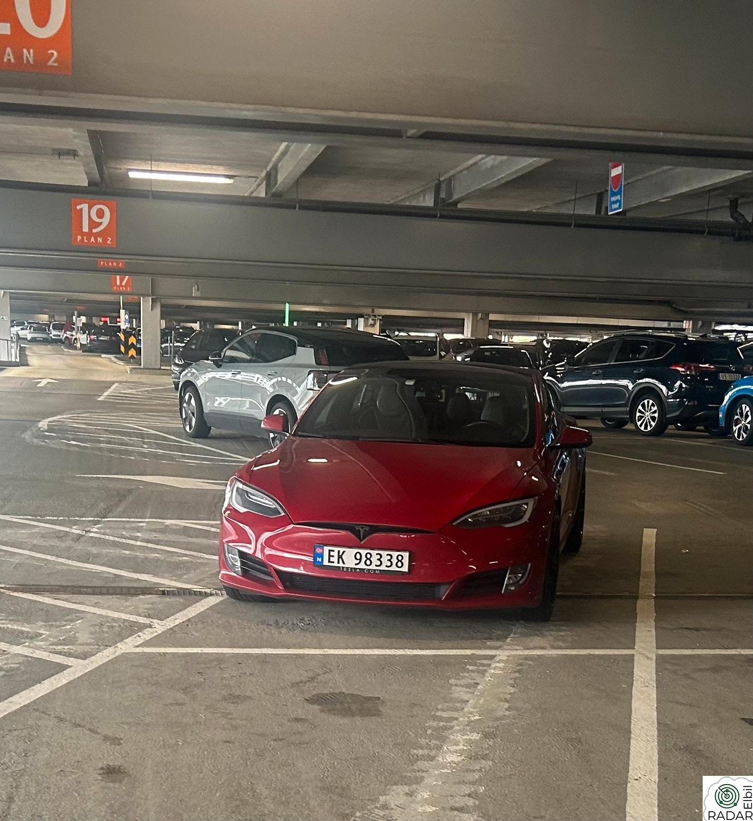 TESLA Model S 75D 4WD
