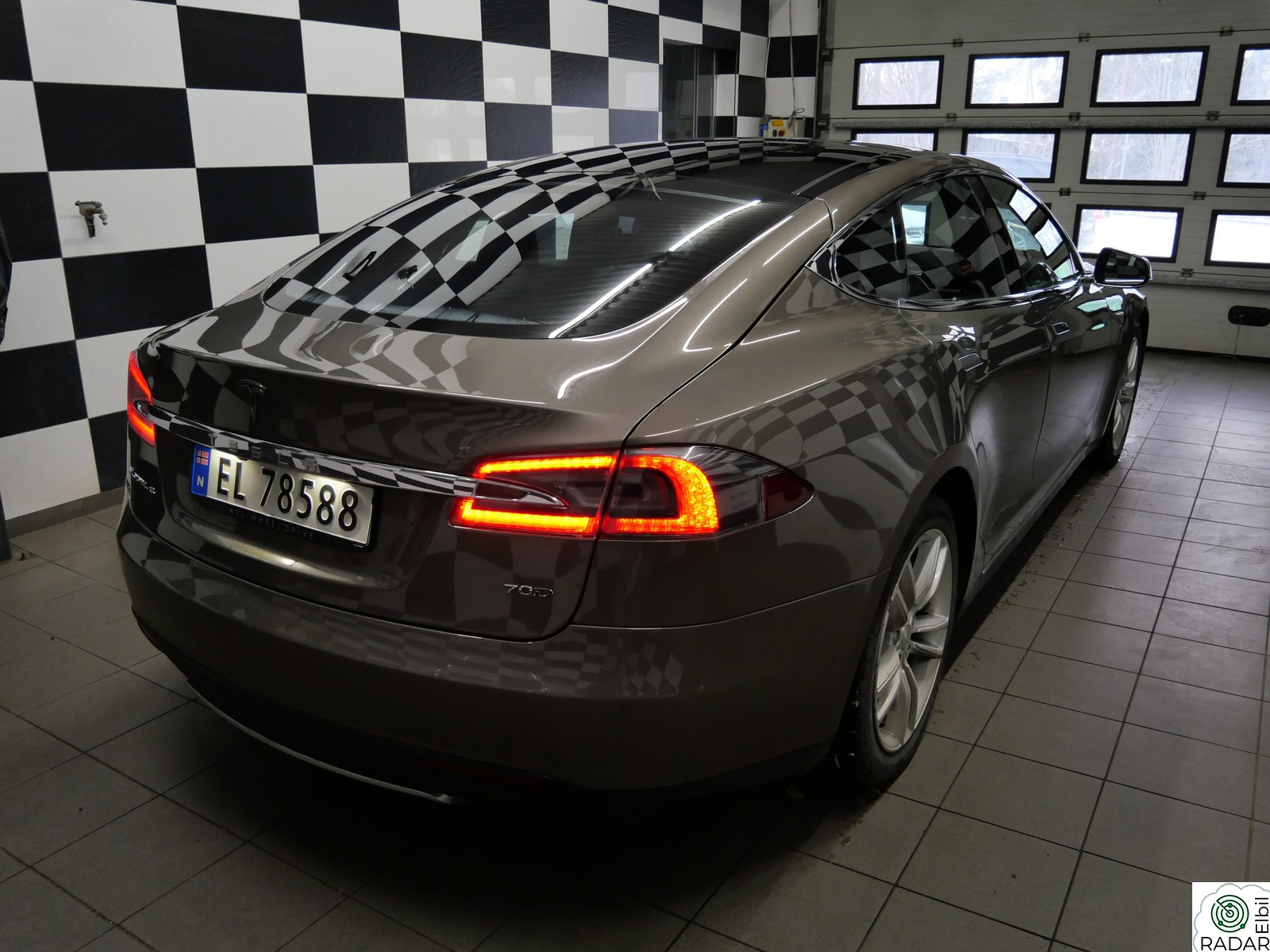 TESLA MOTORS Model S 70D*GRATIS LADING*DEFEKT BATTERI*7-SETER*4X4