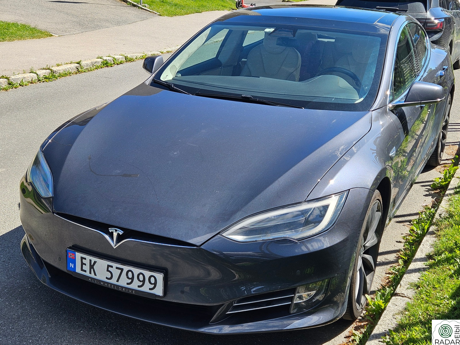 TESLA Model S 75D 4WD