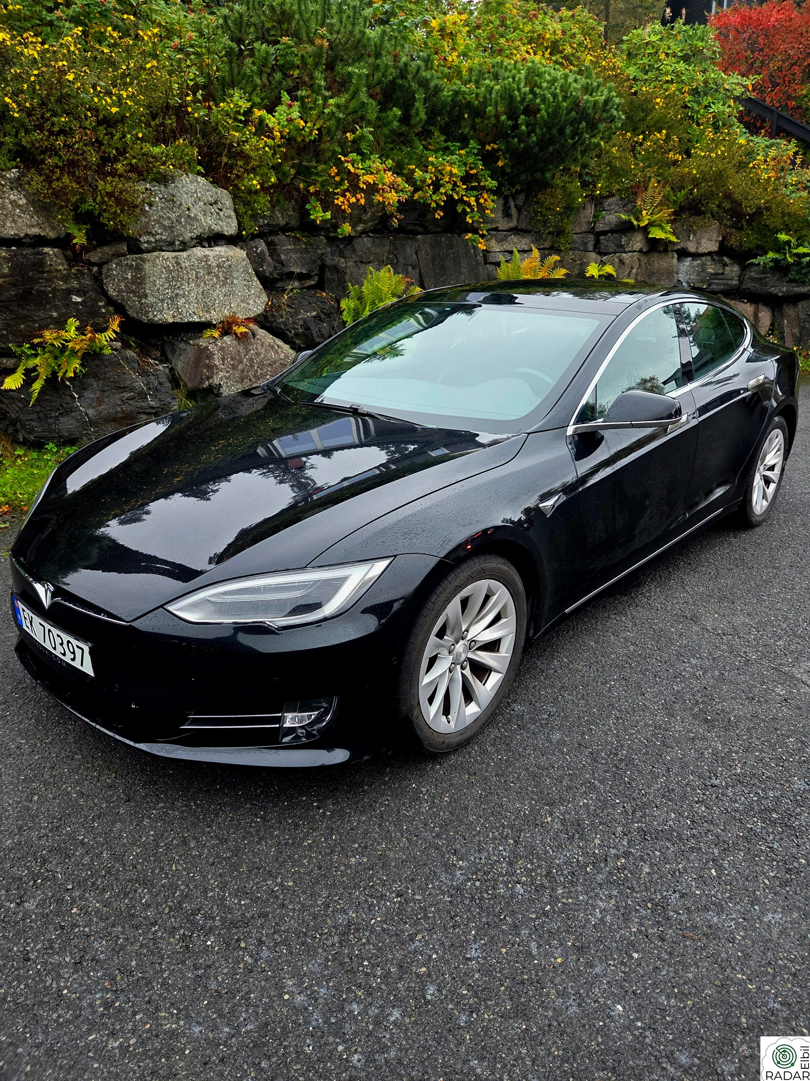 TESLA Model S 75D 4WD