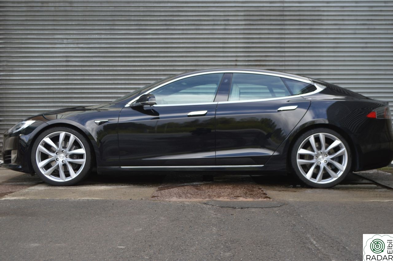 TESLA Model S 75D/CCS/premium/skinn/panorama/AP 2.5/vinter