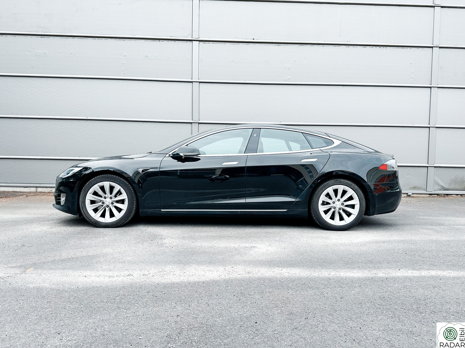 TESLA Model S 75D 4WD