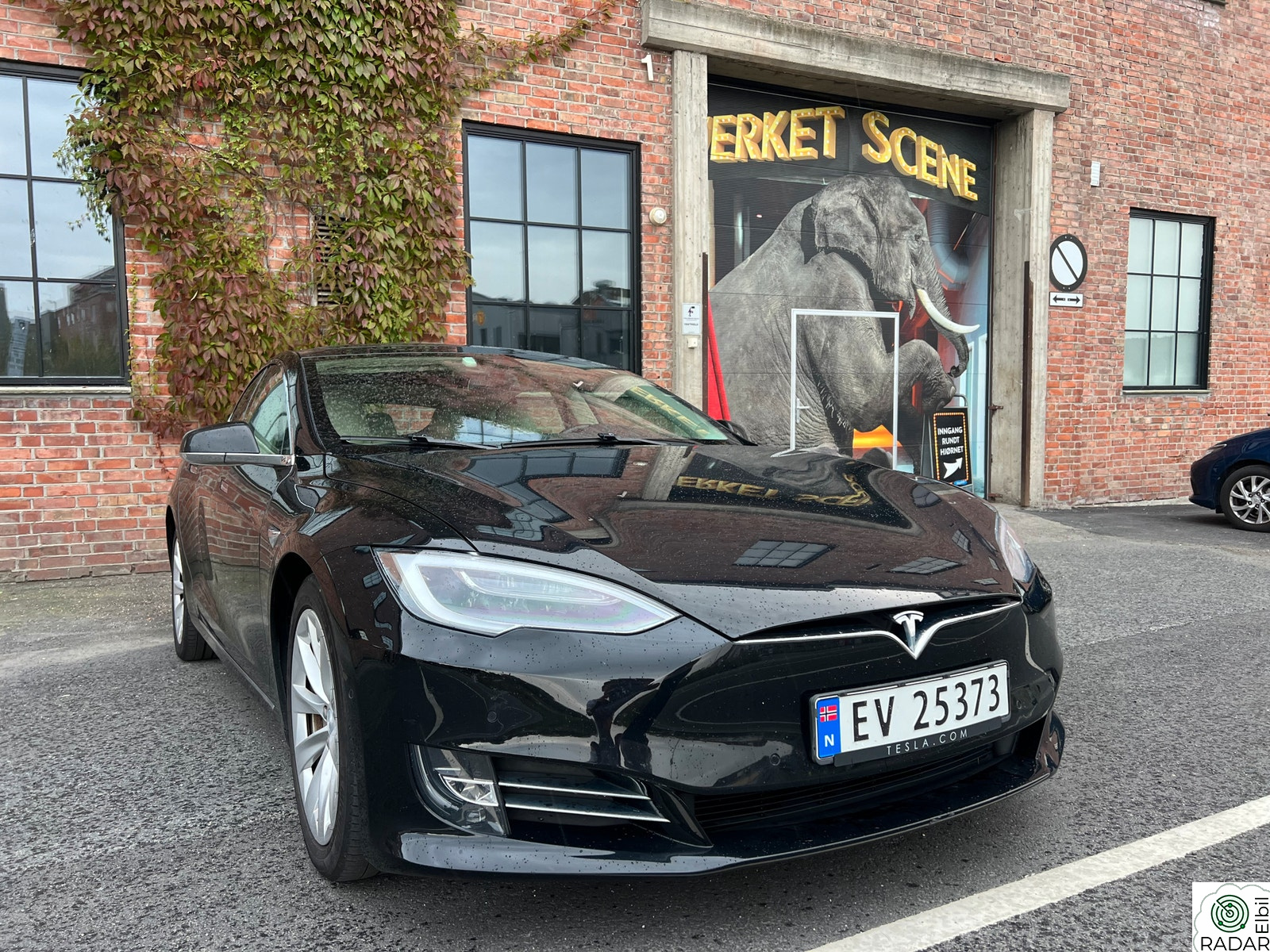 TESLA Model S 100D 4WD