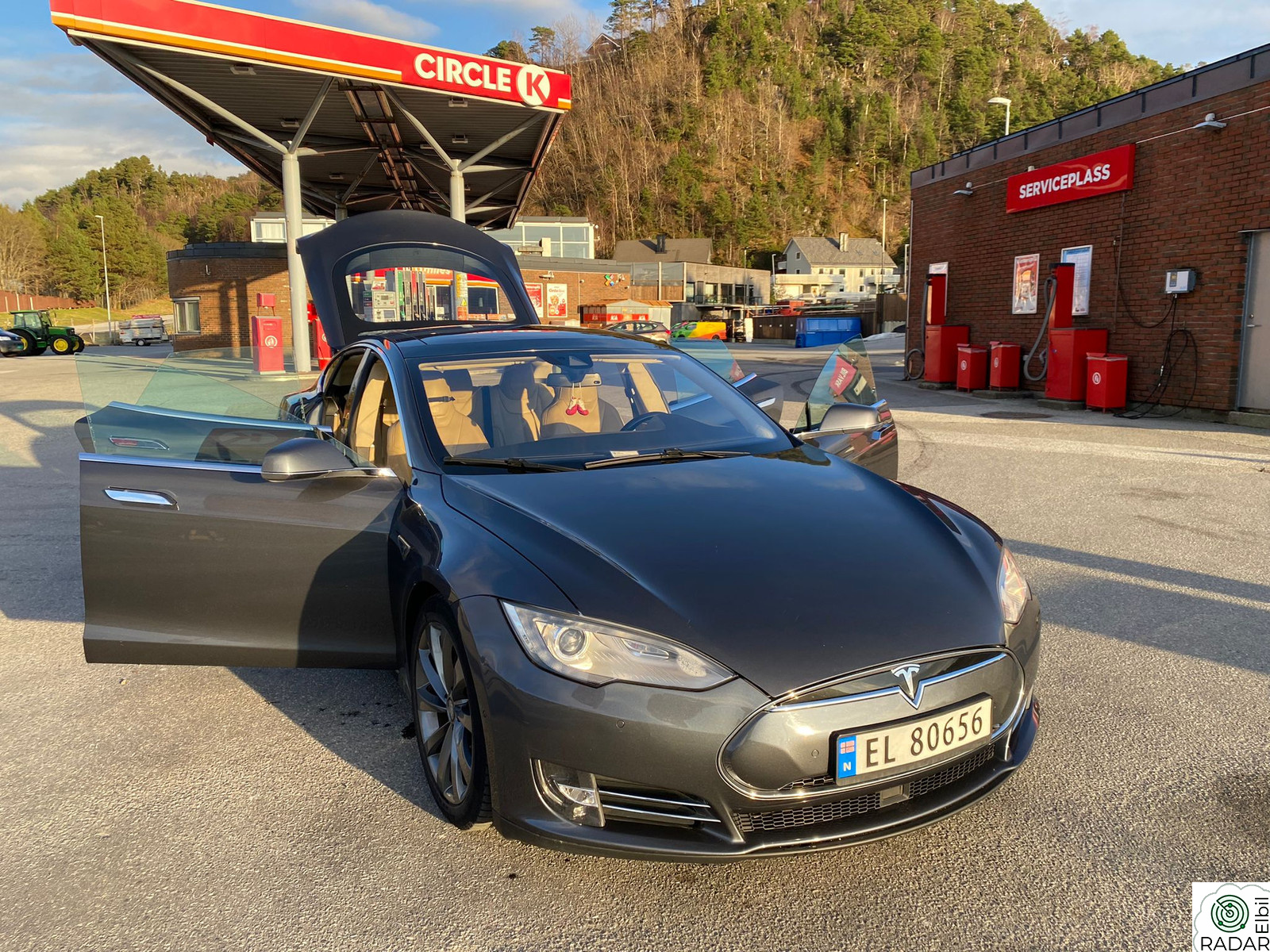 TESLA MOTORS Model S 70D