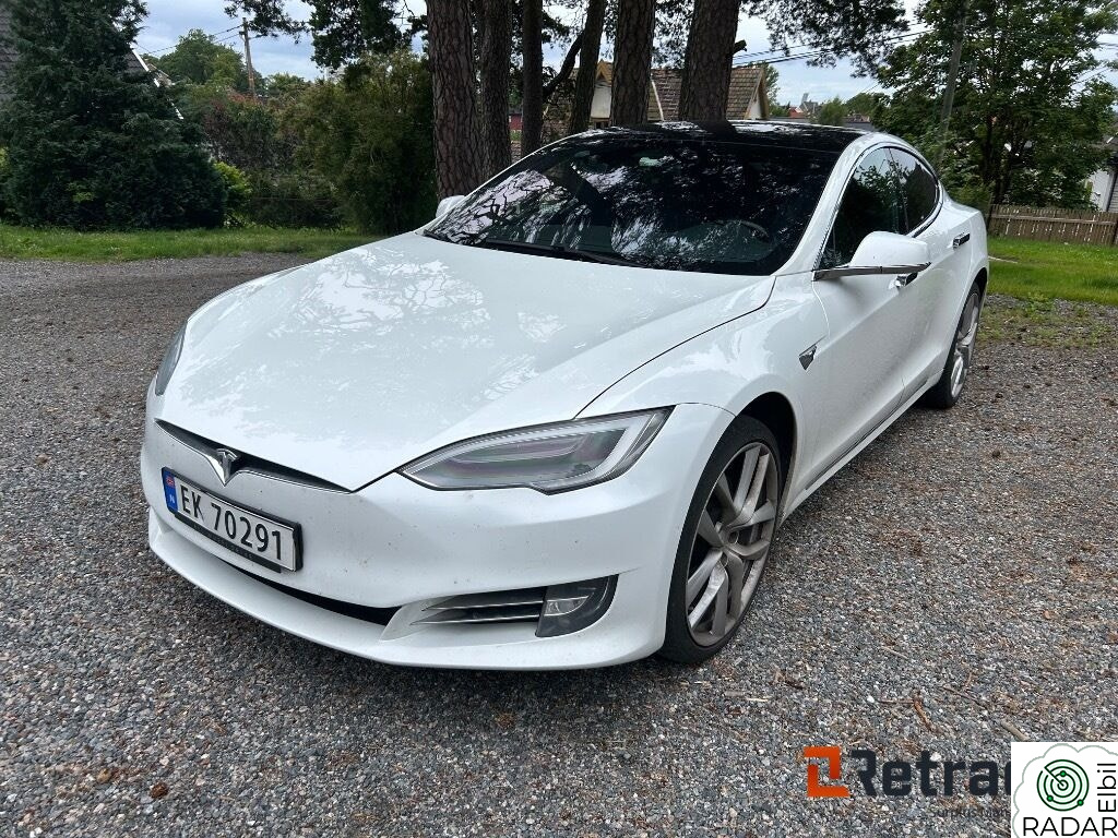 TESLA Model S