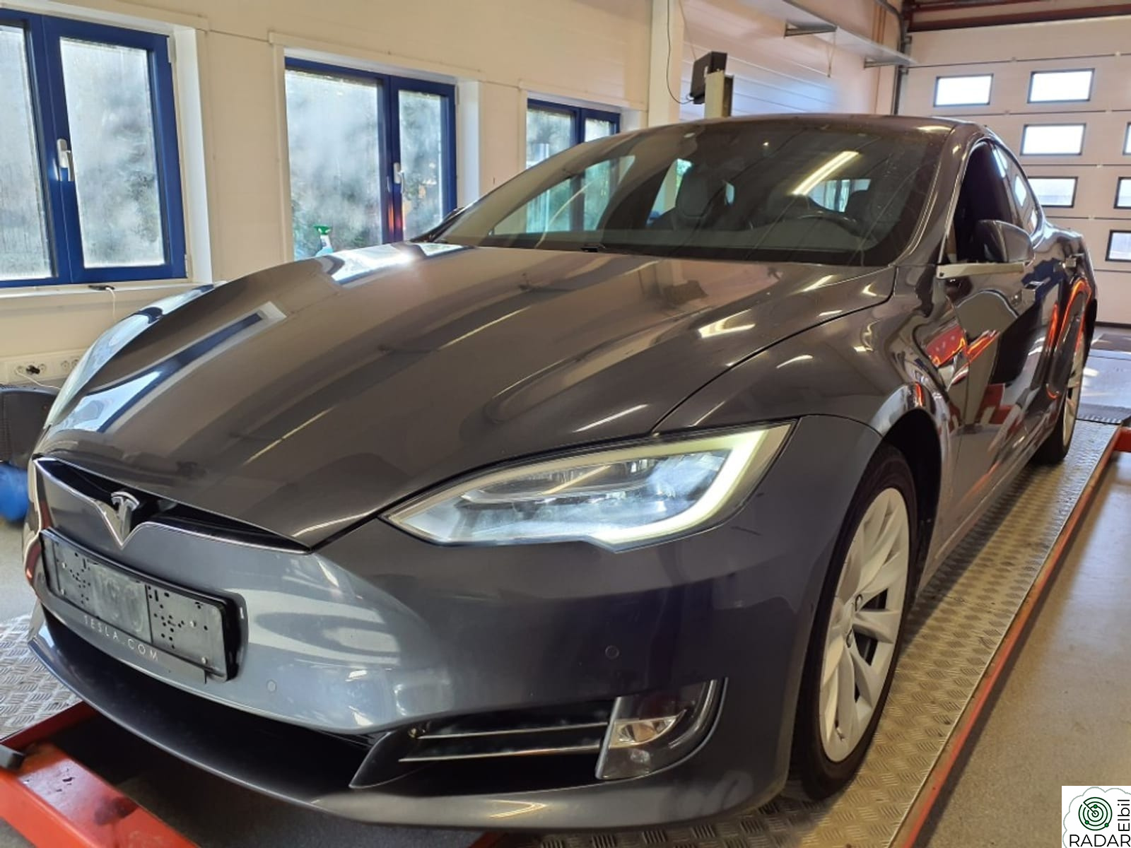 TESLA Model S 75D 4WD Luft