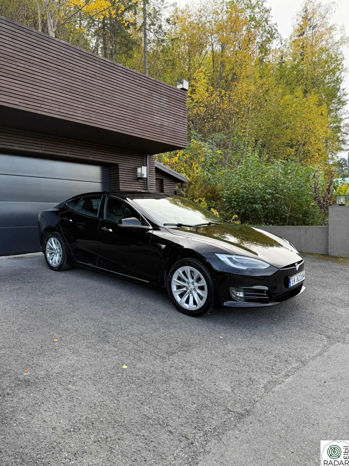 TESLA Model S 75D 4WD